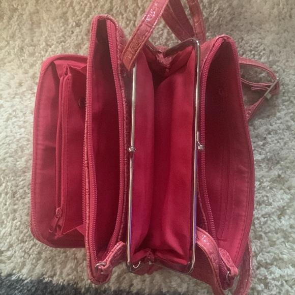 KOLTOV pink multi cross body wallet. Pink “alligator”. - Picture 4 of 7